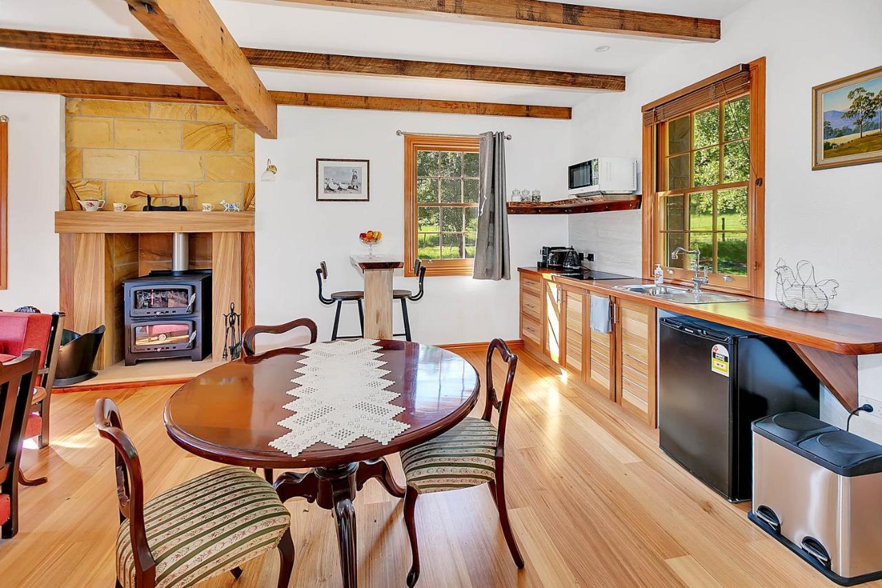 Blackwood Park Cottages Mole Creek Exterior photo